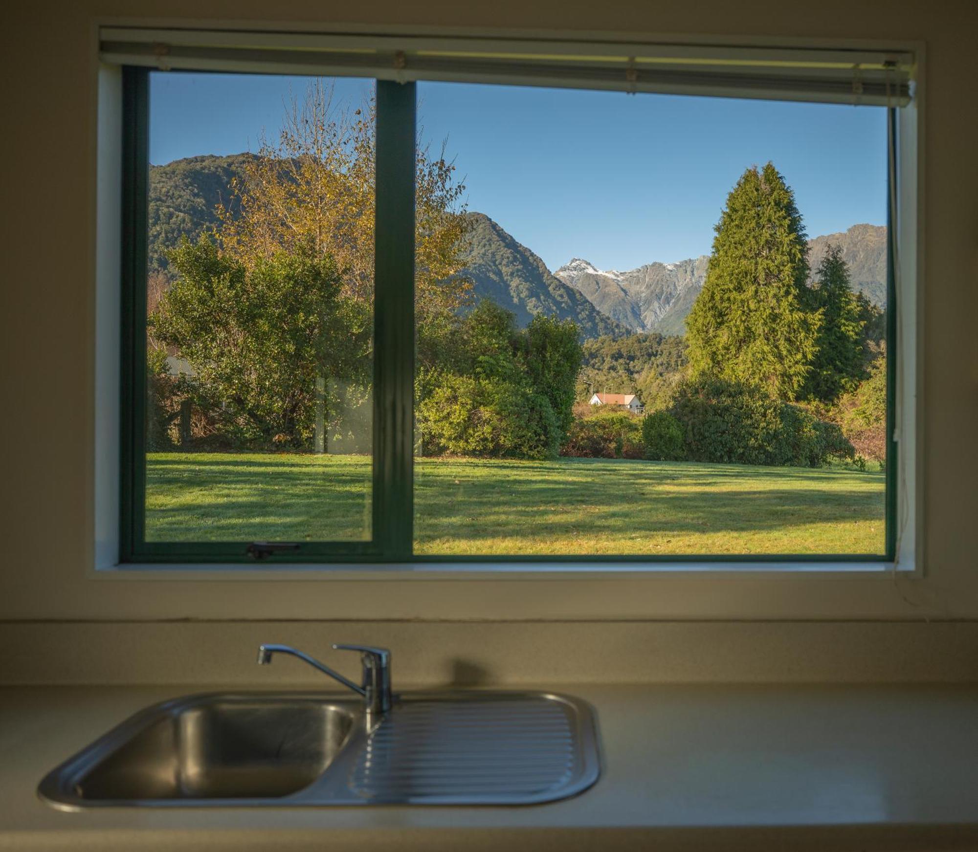 Rainforest Motel Fox Glacier Room photo